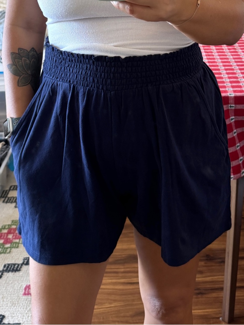 DownEast Women’s 100% Cotton Navy High-Waist Pull On Smocked Shorts NWT Size M
